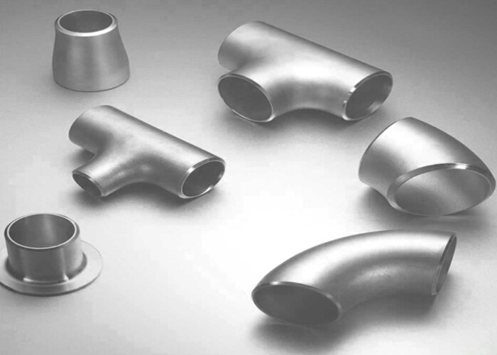 Carbon Steel / Stainless Steel Butt Weld Fittings Steel Pipe Tee with ISO9001 Approvals